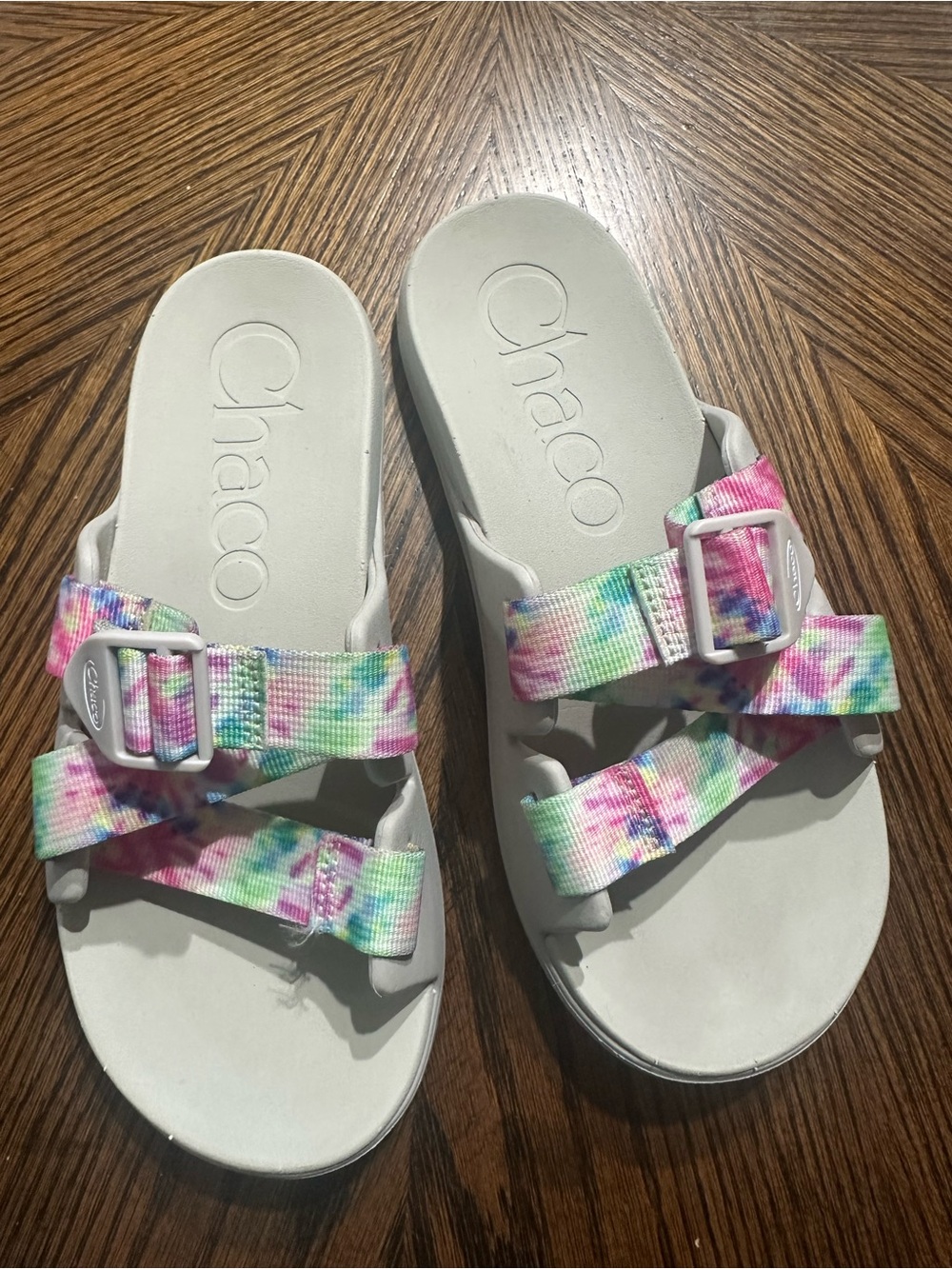 Chaco Pastel Tie-Dye Strap Slide Sandals in Pink, Green, Blue size 8